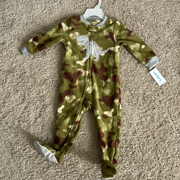 NWT Carters Fleece Camo Dinosaur Pajamas - Picture 2 of 7